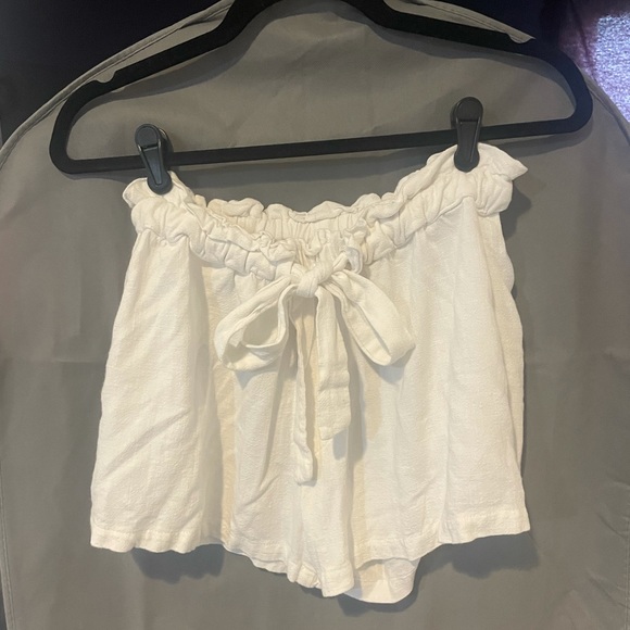 MLM Ella Linen Shorts (XS) - Picture 2 of 6
